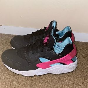 Nike Air huaraches run, “south beach”